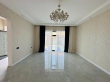 Mərdəkan  Qala yolunda Araz supermarket yaxınlığında yeni ev satılır, -9