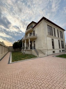 Satılır Həyət evi  Yeni Qoşa Qala – Bravo marketinin arxasında, -18