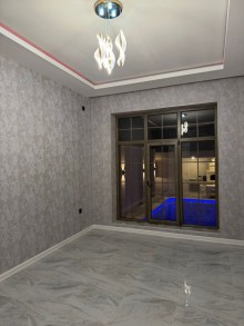 Novxanı bağlarında dənizə yaxın modern ev satılır. Akvaparkdan Diana restoranı istiqamətində, -19