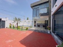 Bakıda 2 mərtəbəli modern ev satılır. Şüvəlan qəsəbəsində 5 otaqlı yeni dacha, -3