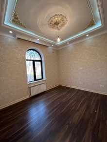 Bakıxanov qəsəbəsində (Razin) yeni 2 mərtəbəli villa satılır, -7