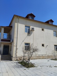 Buzovnada, Aida parkının arxasında Satılır Həyət evi, -3