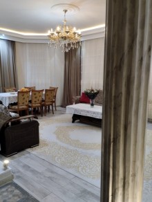 Buzovnada, Aida parkının arxasında Satılır Həyət evi, -6