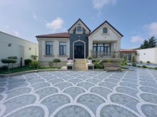 Mərdəkanda Toskana üslubunda inşa edilmiş 1 mərtəbəli villa satılır, -2