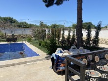 Şüvələn qəsəbəsi ziyaratgah yaxınlığında villa satılır, -10