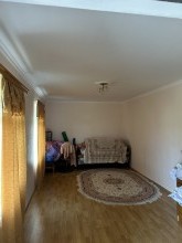 Shuvelanda Haci Movlan baglarinda ev satilir, -11