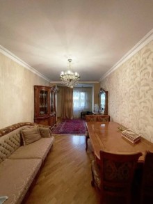 satilir-3-otaq-kohne-tikili-baki-bineqedi-8-ci-mikrorayon-azadliq-35-1751037270