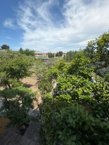 A two-story, 5-room cottage is for sale in Novkhan Baku city, -2