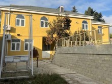 A two-story, 5-room cottage is for sale in Novkhan Baku city, -3