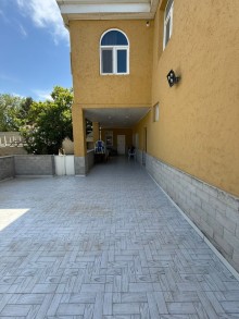 A two-story, 5-room cottage is for sale in Novkhan Baku city, -4