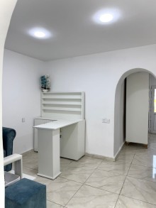 9-cu mikrorayon Sale Commercial Property, -9