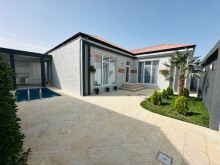 One-story 4-room house with a pool at an affordable price in Baku, -5