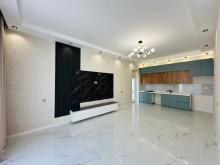 One-story 4-room house with a pool at an affordable price in Baku, -7