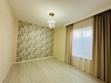 One-story 4-room house with a pool at an affordable price in Baku, -9