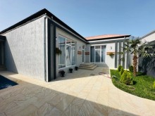 One-story 4-room house with a pool at an affordable price in Baku, -12