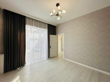 One-story 4-room house with a pool at an affordable price in Baku, -18