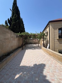 Bakıxanov (Razin) elit "Dağ massivi" ərazisində 4 mərtəbəli villa satılır., -5