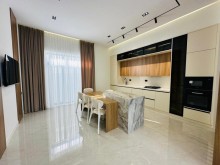 Şüvəlan villa satışı – hovuzlu və geniş həyətli ev, -7