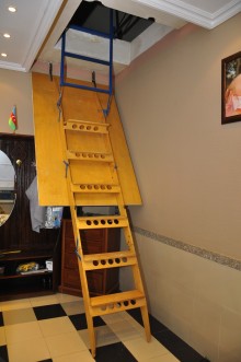 Gənclikdə "Milyonerlər Məhəlləsi"də, 3 mərtəbəli  Villa, -16