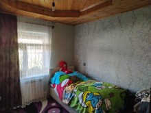 Maştağa qəsəbəsi, 17 saylı notariat yaxınlığında Həyət evi Satılır, -3