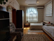 Şəkidə Gündəlik kirayə VILLA 3 geniş yataq otağı, -9