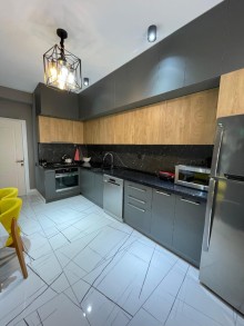 Suraxanı.r, Yeni Günəşli Yeni Tikili, -9