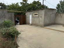 Xırdalanda Satılır Həyət evi, -4