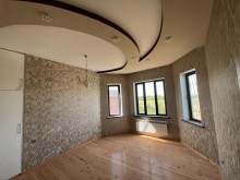 QUBA rayonu Alekseyevka  Satılır Villa, -15