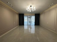 Mərdəkan qəsəbəsində 4 sot torpaq sahəsində yerləşən 1 mərtəbəli, modern satılır, -16