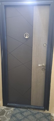 İnşatçılar prospekti,Statistika komitəsinin yanı Köhnə Tikili, -12