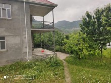 A house is for sale on the Ismayilli–Lahij road, offering an excellent panoramic view of the mountai, -4