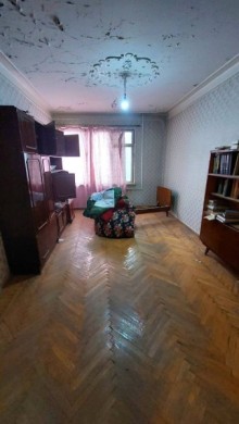 Satılır Köhnə Tikili 7-ci mikrorayon məktəbə, marketə yaxın, -2